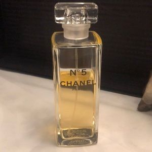 Chanel No 5-bottle-Eau Premiere